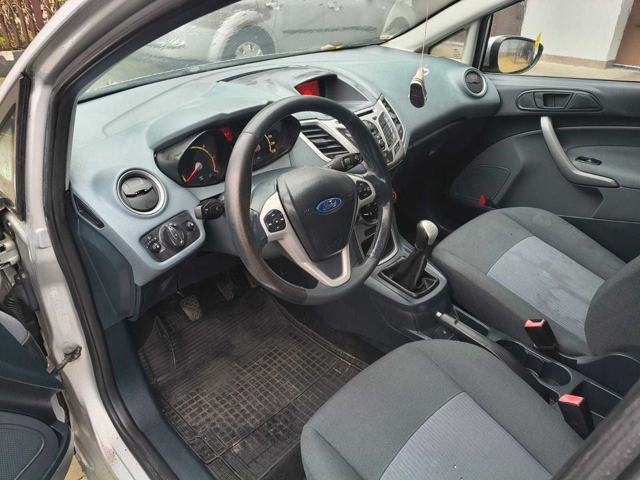 FORD Fiesta 2010 — imagine 5