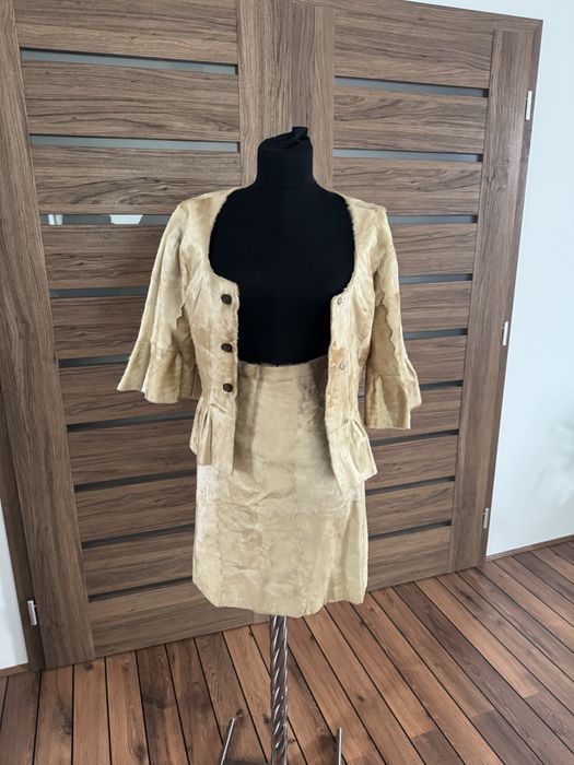 Compleu din blana naturala