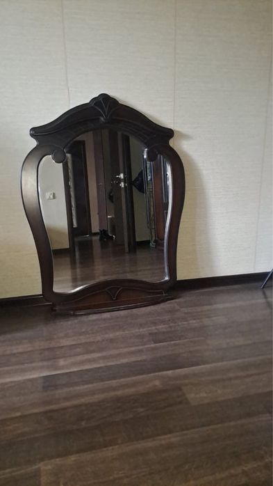 Продам Спальный Гарнитур