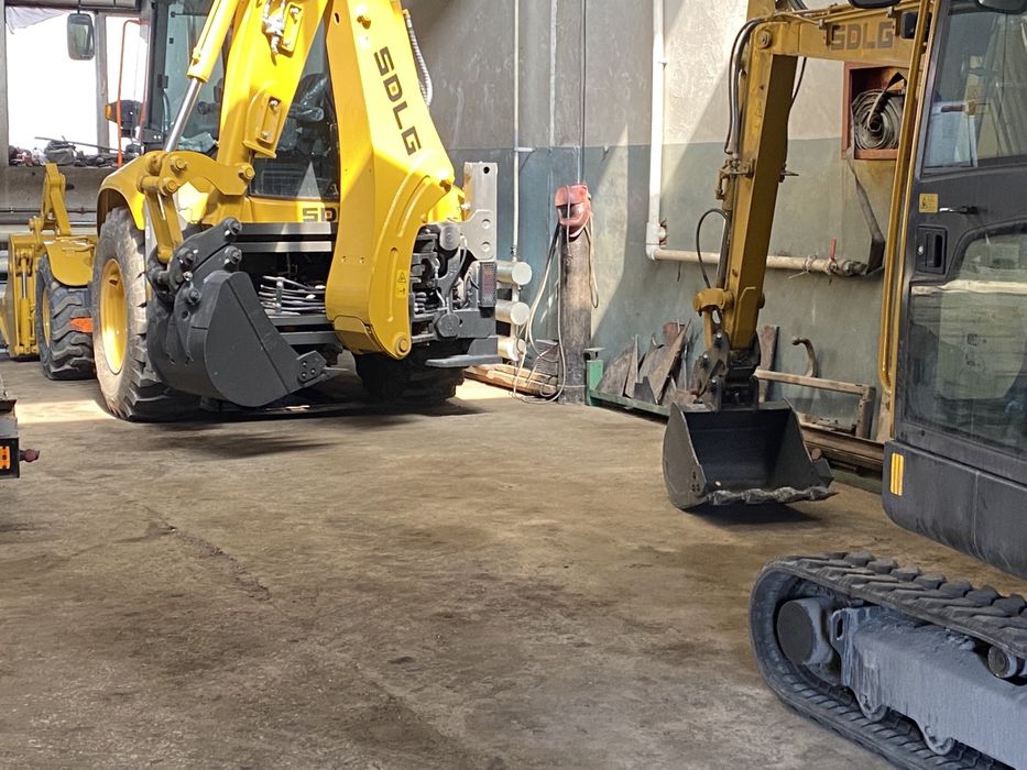 Экскаватор 3в1, гидромолот, ямобур