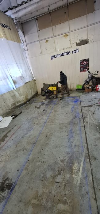 Închiriem, Mașină de tăiat beton,betoniera,mai și placa compactoare.