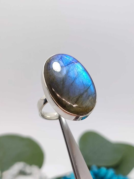 Космически сребърен пръстен с голям лабрадорит