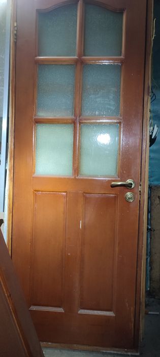 Продам двери межкомнатные