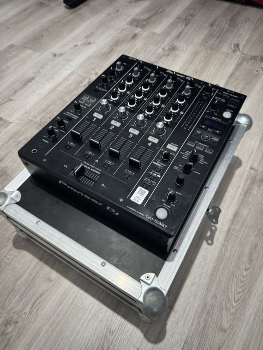 GARANTIE! Mixer Pioneer DJM 750MK2 - FULL BOX+DeckSaver+CASE! Nu A9