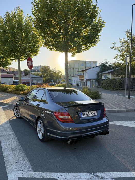 Mercedes-Benz C Class W204