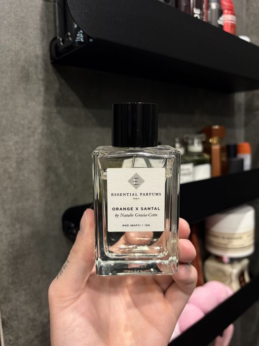 ESSENTIAL PARFUMS PARIS orange x santal refillable , остаток 90 мл
