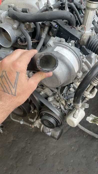 Продам мотор 3uz fe