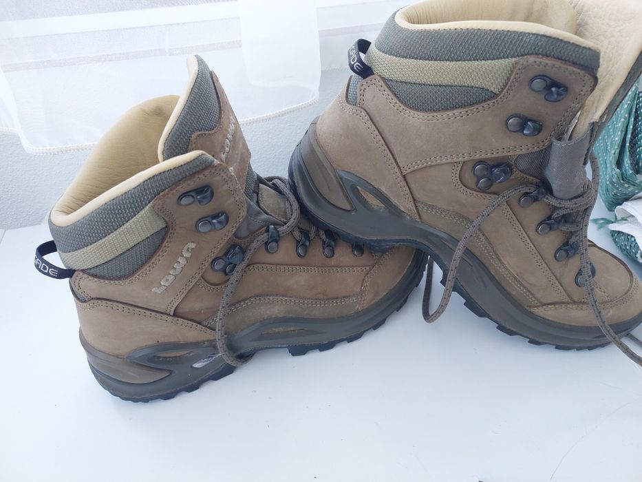 Bocanci LOWA  Renegade 38