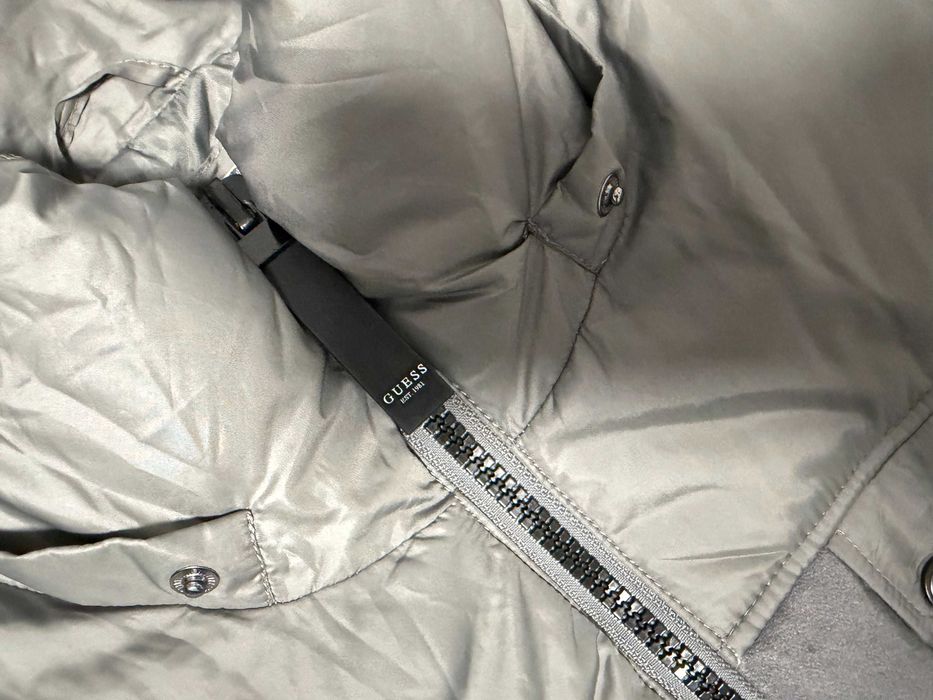 ''GUESS''оригинално мъжко зимно яке Л размер