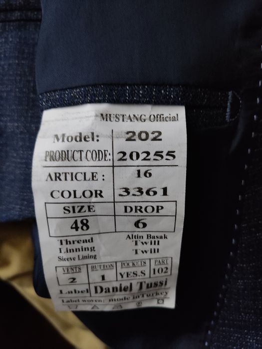 Продам мужской костюм