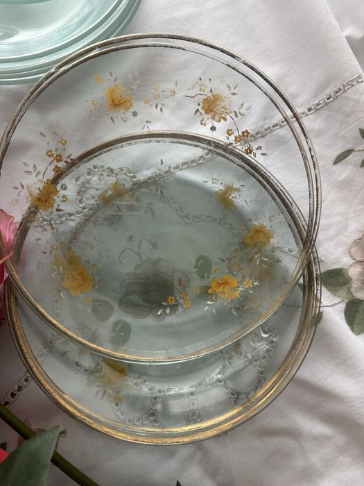 Чинии за хранене