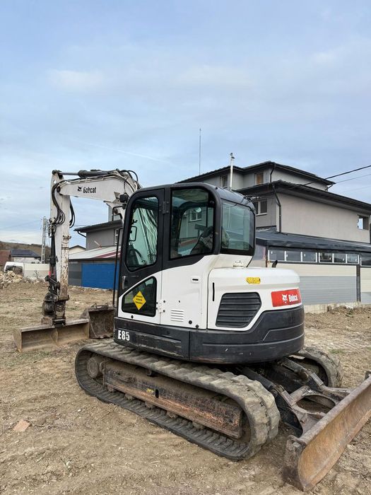 Bobcat E85 Mini excavator