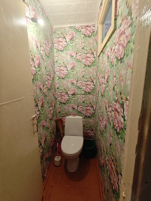 Сдам квартиру двухкомнатная.