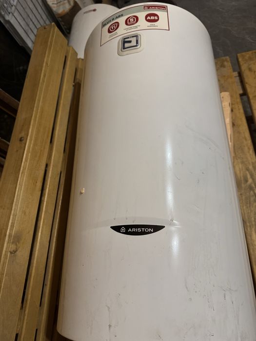 Водонагреватель Аристон