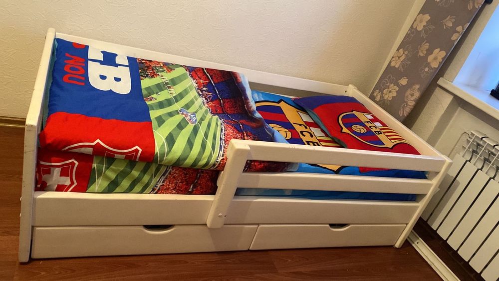 Срочно продам 2 детские кровати