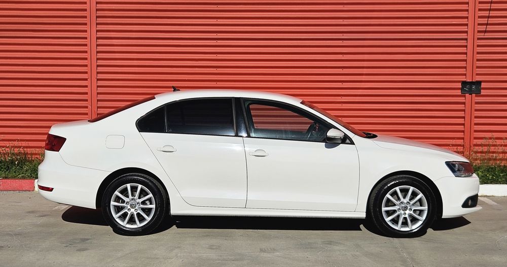 Vw.Jetta 1.2 Tsi 122 cp 2013 Euro 5 180.000 km-Clima-Navi-Jante R16-Scaune incalzite