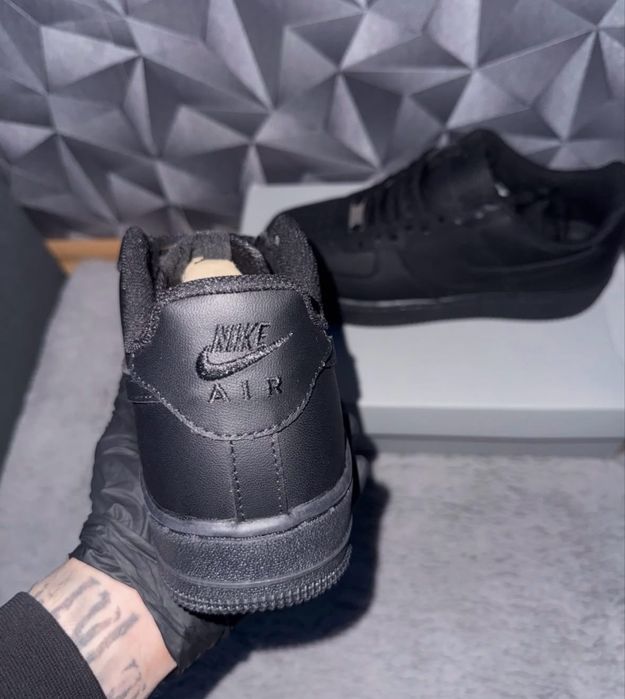 Adidasi Nike Air Force 1