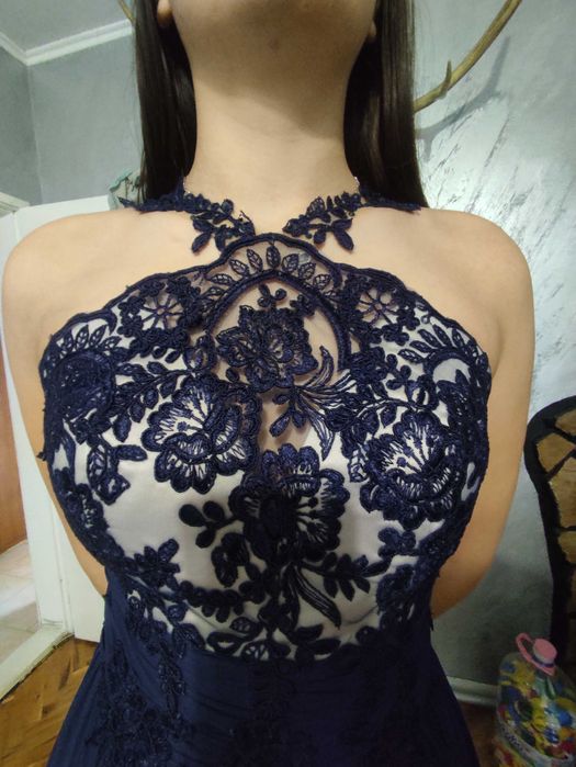 Абитуриентска бална рокля