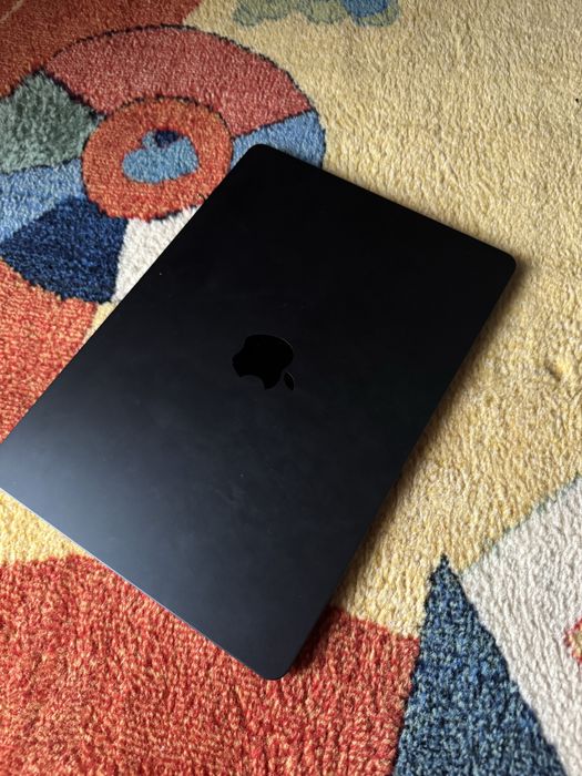 Macbook air 13” m2