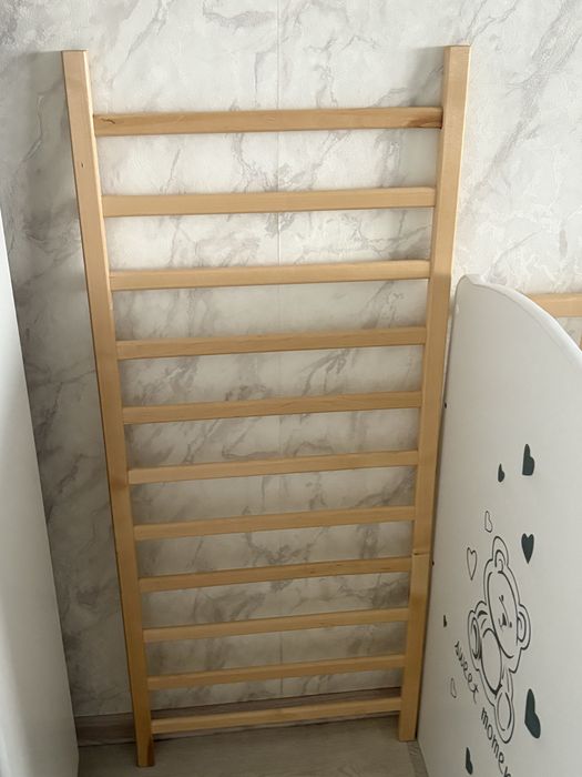 Продам детскую кроватку