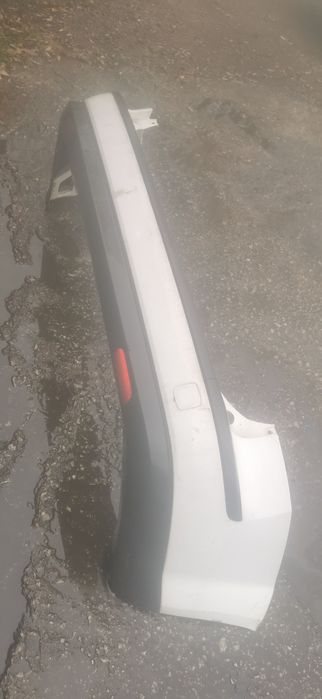 Задна броня за форд фокус комби мк2 след 2004та