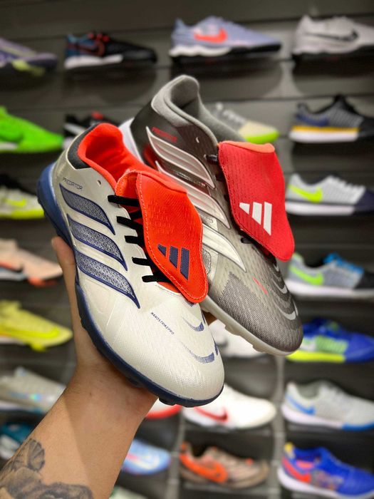Сороконожки Adidas Predator