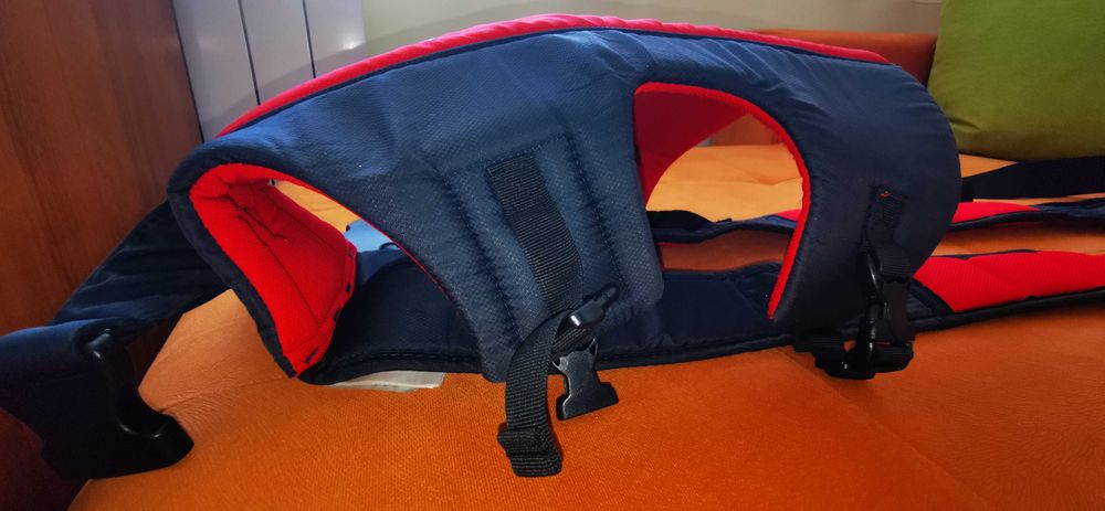 Продавам бебешко кенгуру - 3.5 кг - 9 кг