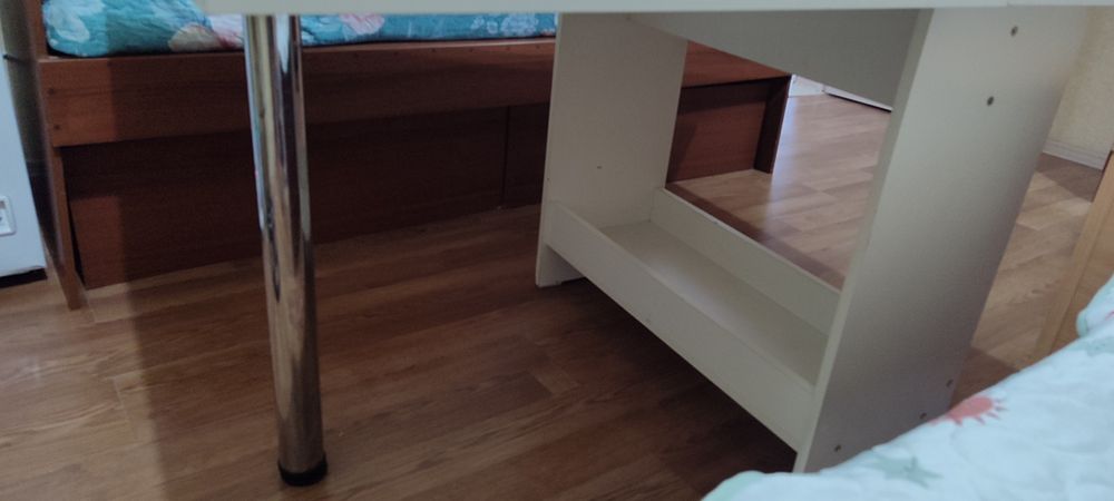 Стол книжка, белый