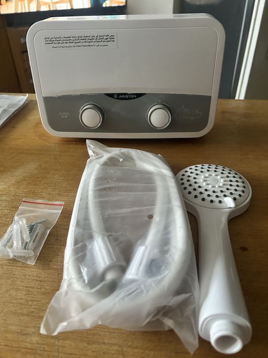 Проточен бойлер Ariston aures sf 7 kw