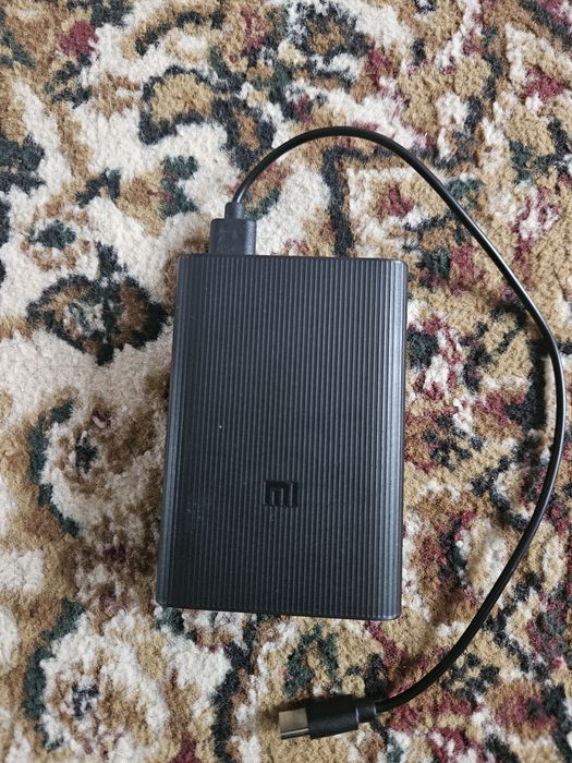 Продам повербанк xiaomi