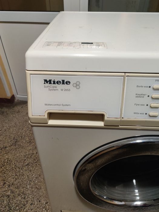 Masina spalat rufe Miele pentru piese sau dezmembrez