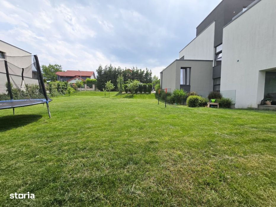 Casa individuala ultrafinisata | 320mp utili | 1000mp teren | Europa