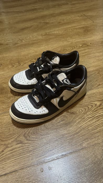 Продам кроссовки Nike (ориг)