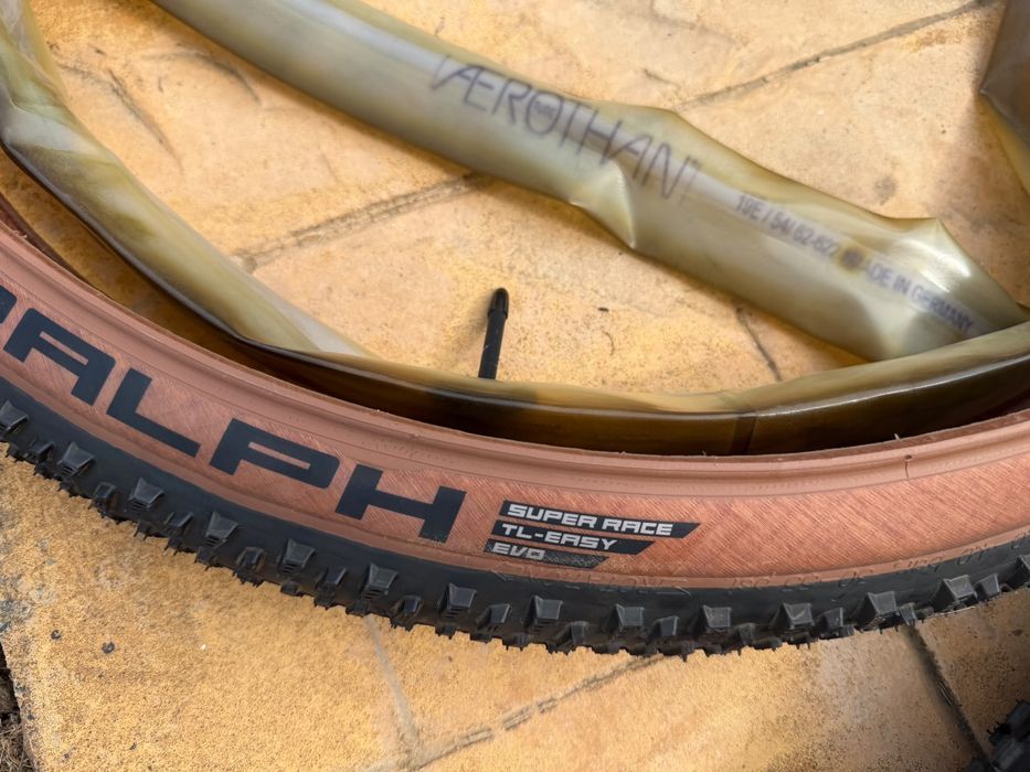 Set Schwalbe Racing Ray + Racing Ralph 29x2.25 + 2 Aerothan – NOI
