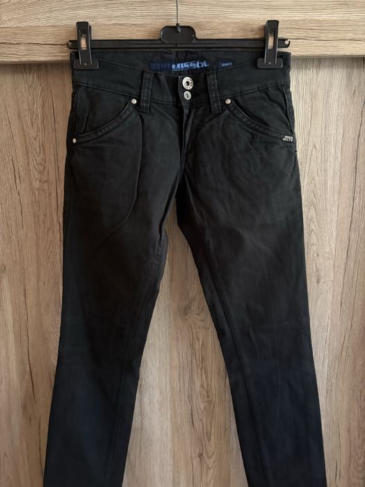 Подарявам дамски дънки на марката MISS SIXTY размер XS