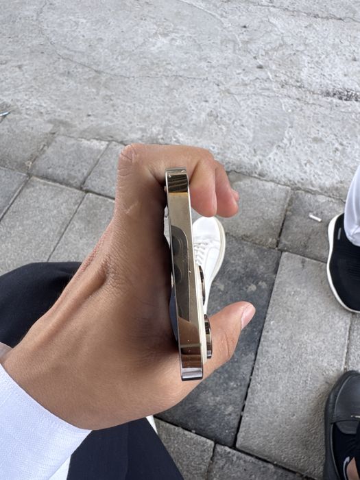 iPhone 14 pro max sotiladi e sim Sim