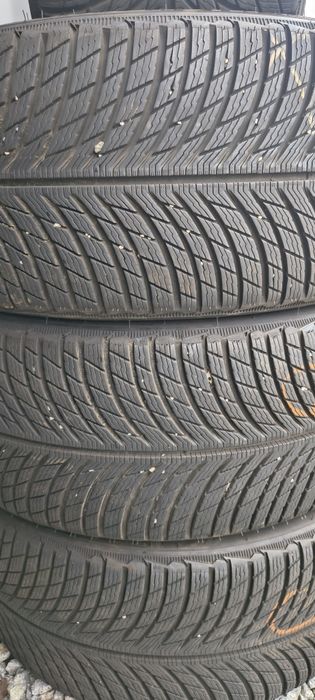 265 35 22 Michelin Pilot 5 SUV