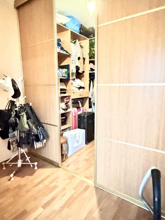 4-к Продам в центре!  Кенесары/Сарыарка