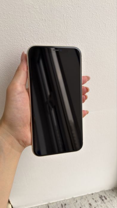 Продам Iphone 11