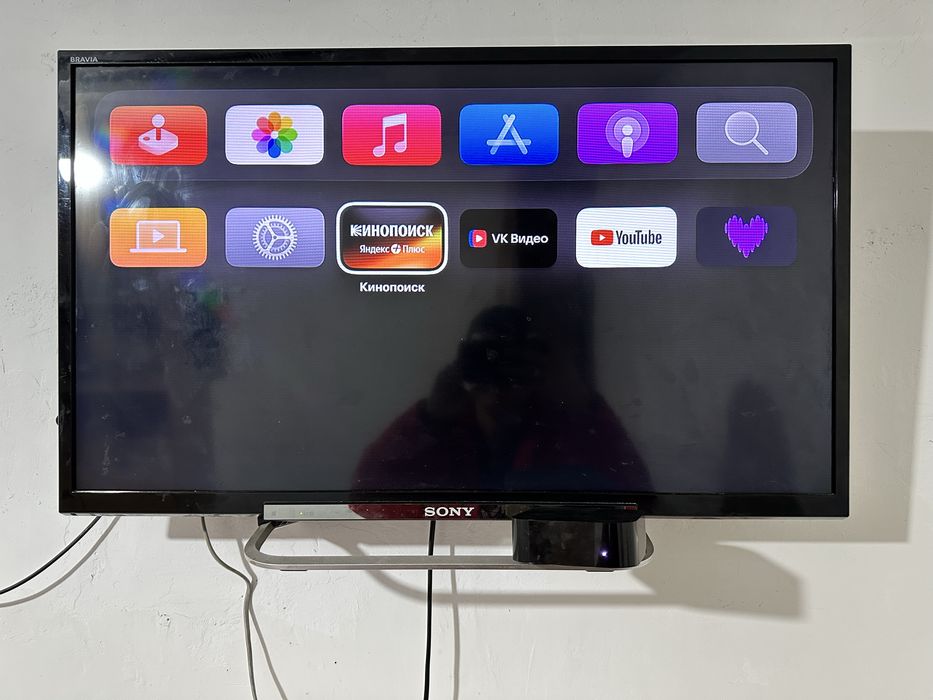 Sony Bravia LCD 32 дюйм с Apple TV 4