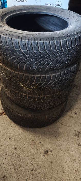 Летни зимни гуми 195/65/15 стоманени джанти 15ки Пежо 4х108