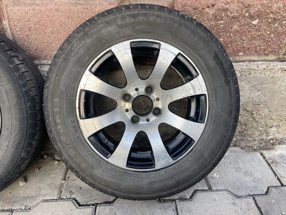 Продам Литые диски R13 стояли на Golf3