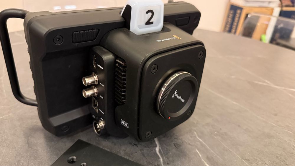 BMD BlackMagicDesign Studio Camera 4K Pro