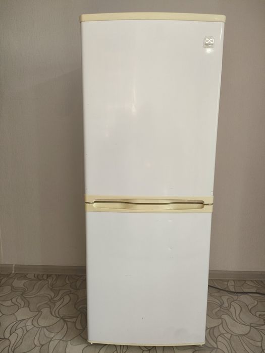 Продам холодильник ВСЕ РАБОТАЕТ