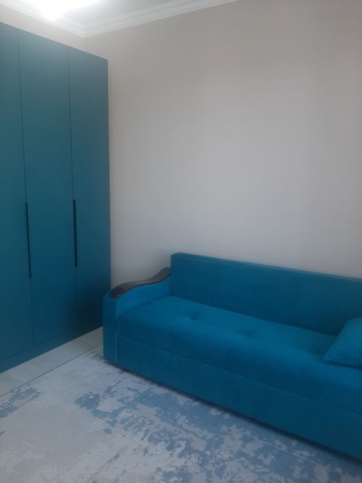 Диван в хорошем состоянии 1,9м