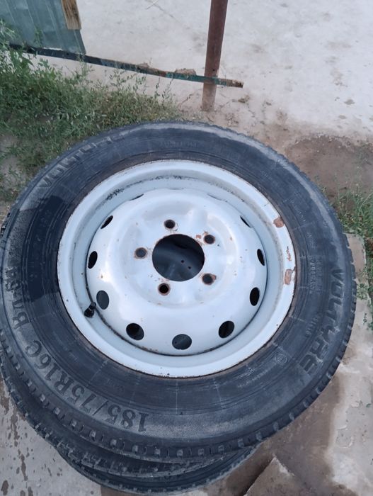 Нива диска покрышкамен