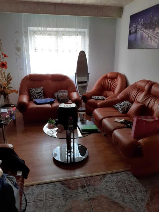 Vand coltar piele
