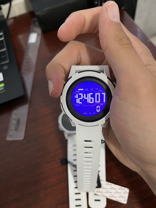 Распродаю электронные часы по 2000