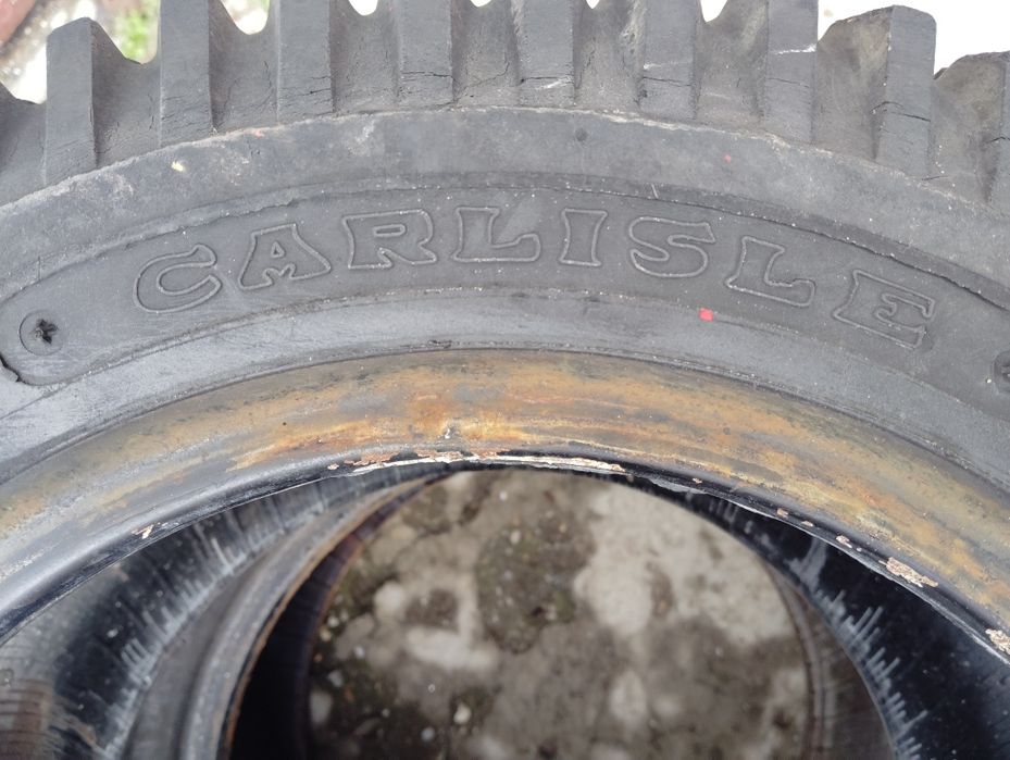 Cauciucuri tractoraș gazon