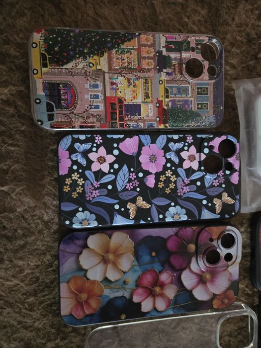 Vând Huse iphone 15